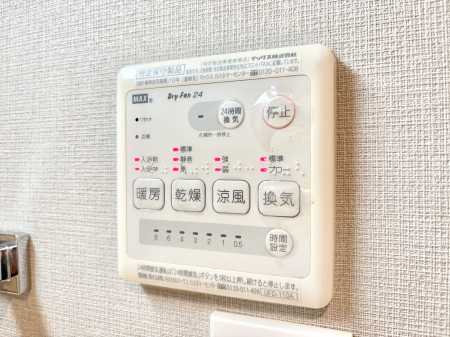 ̑ g[C@tȂ̂ŁAVĈSI