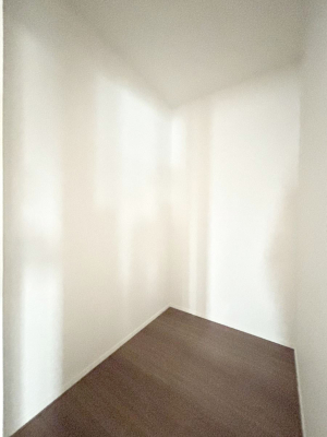 ���̑����� �L�b�`���ɂ̓p���g���[�I�H�ނ̃X�g�b�N�͂������A���p�i�̎��[�Ȃǎg�����͂��낢��I