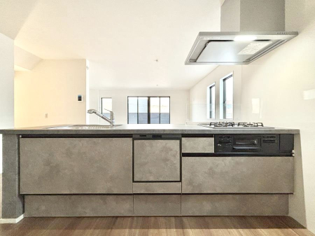 �L�b�`�� �������������I�ɁA�y�����I�V�X�e���L�b�`��  