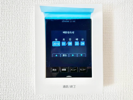 ���̑����� TV���j�^�[�t�C���^�[�t�H�����t���Ă��ăZ�L�����e�B�[��