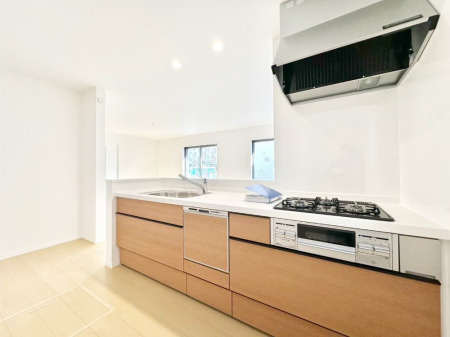 �L�b�`�� �������������I�ɁA�y�����I�V�X�e���L�b�`��