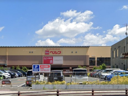 ӊ X[p[ 1300m xN aX