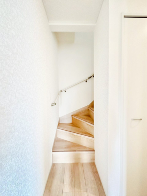 ̑ Ki͎肷tȂ̂ŏȂq܂₲̕Sł  