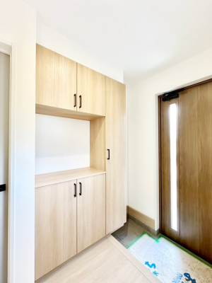 ���� ���ʔ��͂��Ƒ��̎ʐ^��G�߂̃C���e���A�ŏ���I�Ƃ��ĉ��o�ł��܂�