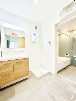 ���̑� �L�X�Ƃ�Ƃ�̂��郉���h���[�X�y�[�X