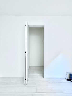 ���̑����� ���r���O���[�B�����Ɏ��[������ƕ����W�܂�LDK���X�b�L���Еt�������ł��ˁB  