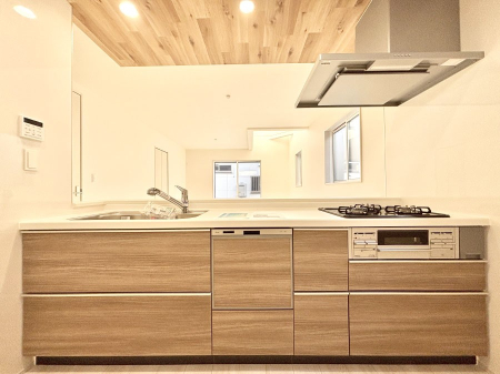 �L�b�`�� �������������I�ɁA�y�����I�V�X�e���L�b�`��  