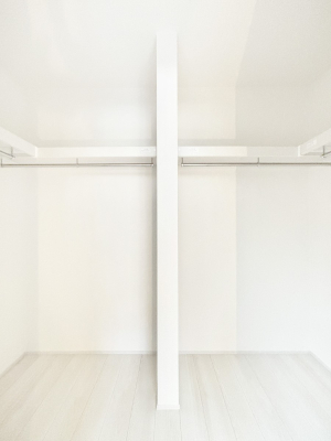 ���[ �m���̃N���[�[�b�g�B���s��������̂Ō���̈ߗނ�����������܂�܂��B