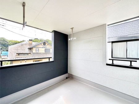 oRj[ Ci[oRj[Ȃ̂ŉJł󕨂oāAʂ̂ŊǂAXy[XƂďd󂵂܂B 