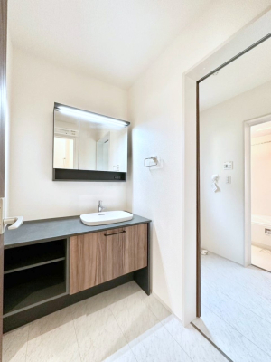 ʑEʏ ̂KԂłB̐gxxCǂg܂B 