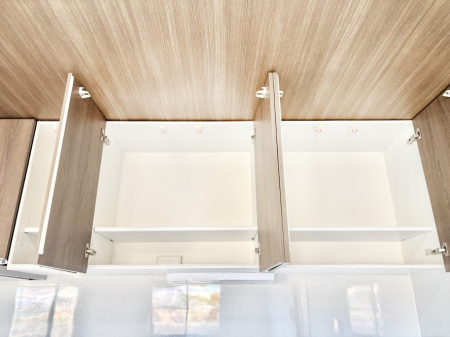 ���̑����� �L�b�`���㕔�̒݌˒I��ݒu���܂����B