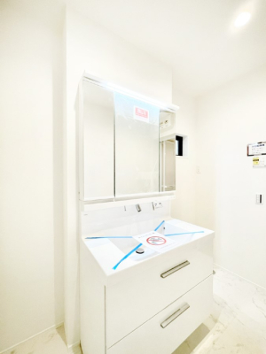 ���̑� ��Ƃ�̐��ʃX�y�[�X�Œ��̐g�x�x�����N���N