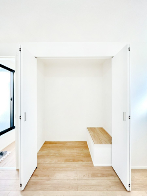 ���[ �����Ղ�̎��[�X�y�[�X�ŉ��K�ɕ�点����