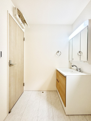 ���̑� �L�X�Ƃ�Ƃ�̂��郉���h���[�X�y�[�X