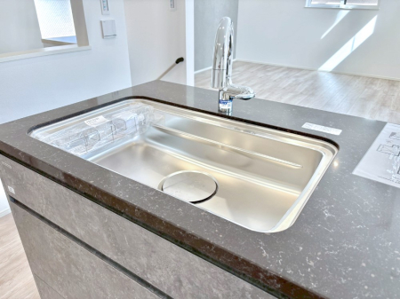 ̑ ֌ɐGꂸAŁAoE~ł^b`X