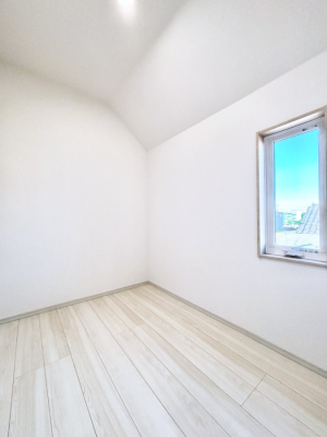 ���[ �Q�K�̔[�ˁB���[�����ł͂Ȃ��A�e�����[�N���[����A�g���G�Ƃ��Ă������p���������܂��B