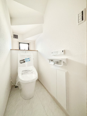 �g�C�� �E�H�V�����b�g�t���g�C����1�K��2�K���ꂼ��ɔz�u����Ă��ĂƂĂ��֗��ł��B 