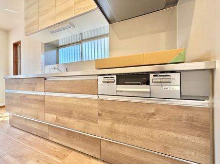 Lb` u₩ȕʂ蔲Lb`B̂Ŗ邭Cɂ𗧂܂B