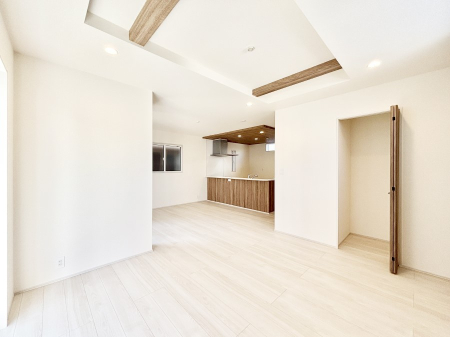 rO Ƒ̓₩Șbŕ܂閾邢rO