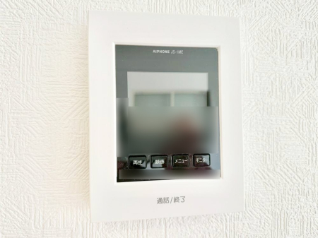 ���̑����� TV���j�^�[�t�C���^�[�t�H�����t���Ă��ăZ�L�����e�B�[��