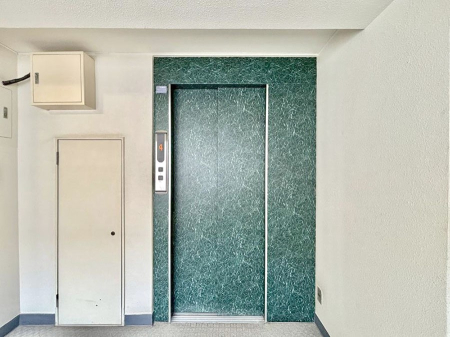 ̑ ̏艺ɕ֗ȃGx[^[I