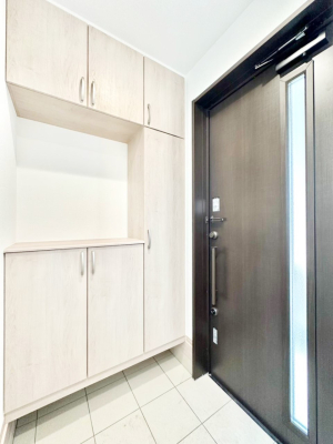  ʔ͂Ƒ̎ʐ^G߂̃CeAŏIƂĉoł܂