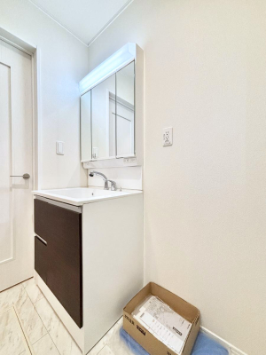 ���̑� �L�X�Ƃ�Ƃ�̂��郉���h���[�X�y�[�X�B  