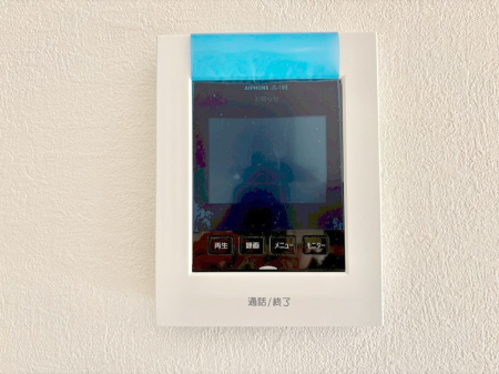 ���̑����� TV���j�^�[�t�C���^�[�t�H�����t���Ă��ăZ�L�����e�B�[��  