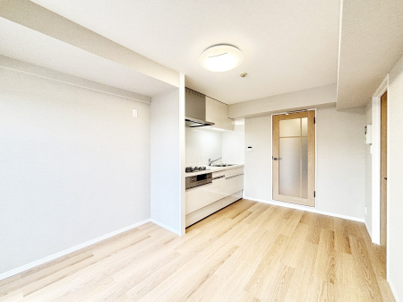 rO Ƒ̓₩Șbŕ܂閾邢rO