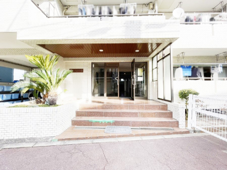 �G���g�����X �������������͋C�̃G���g�����X