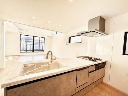 Lb` qĒ̃pp}}SIrOŜnJE^[Lb`I