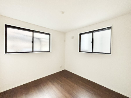 ̑ 1KT[rX[͌Ƃėpł܂