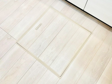 ̑ [tIpiEpi̎[ɂ劈B