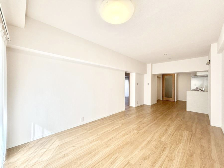 rO Ƒ̓₩Șbŕ܂閾邢rO  