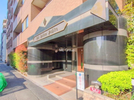 GgX O YȃGgX́AZ҂D}Ă܂  