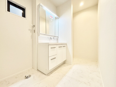 ���ʑ�E���ʏ� ���������Ă���̂Ŏ��C�̑����ꏊ�ł����C���ł����K�ł��B�����̐g�x�x���C�����ǂ��s���܂��ˁB