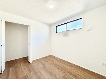 ���̑����� ���[���[�����Ă���̂ŁA���Z�X�y�[�X���L���g���܂��B