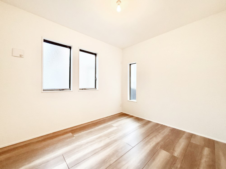 q Qʍ̌ŋC悭R̂łql̂ɂsb^