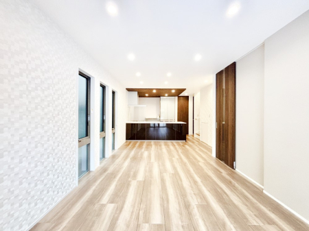 rO i`eCXg̗D_炩Fg̃t[OfGȃrOłˁB