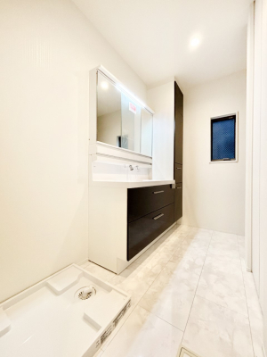 ̑ Ƃ̐ʃXy[XŒ̐gxxX[Y