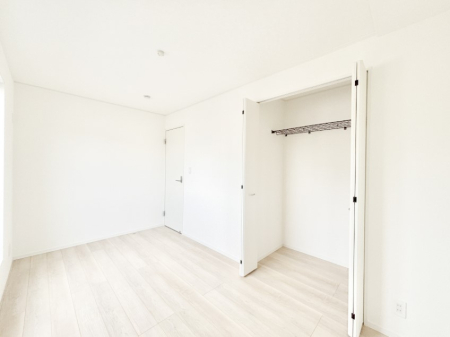 �q������ �g���₷���`�Ńx�b�g��Ƌ�̒u�����ɂ����邱�Ƃ�����܂���B 