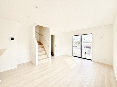 ���r���O ���� ���r���O�K�i�A������؂ȉƑ��ƃR�~���j�P�[�V�������Ƃ��Ƒ��v���̊Ԏ��