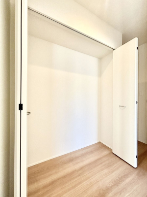 ���̑����� �L�����[�B�|�������G�߂̏��������[���邱�Ƃ��ł��܂��B