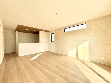 ���r���O �Z�ޕ��̌��������o�����A�C���e���A���l����̂��y���݂ȃ��r���O�ł��I 