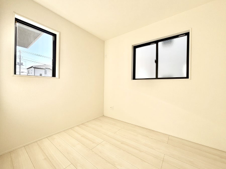 �q������ �Q�ʍ̌��Ŗ��邳�����ʂ��ǍD�I