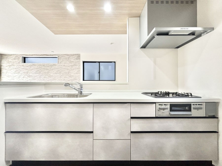 �L�b�`�� �������������I�ɁA�y�����I�V�X�e���L�b�`��  