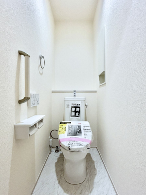 gC gC1K2KꂼɔzuĂĂƂĂ֗łB 