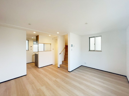 rO Ƒ̓₩Șbŕ܂閾邢rO