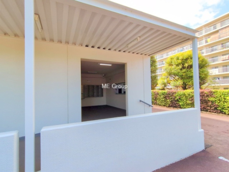 �G���g�����X -