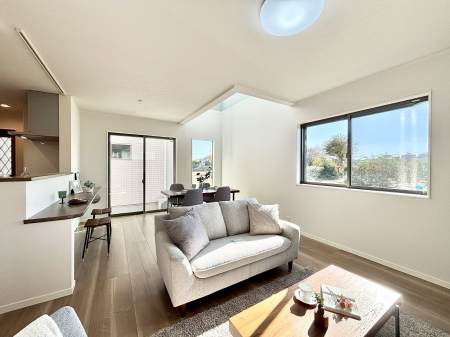 ���r���O ���g�[�t�����r���O�͉Ƒ��݂�Ȃ̉��K��ԁI